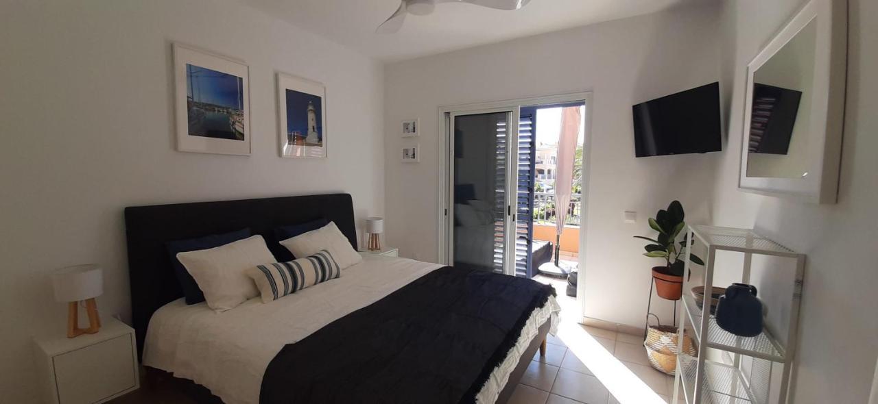 Limnaria Gardens - Superb Modern 1 Bed Apartment With Pool Views Paphos Exterior foto